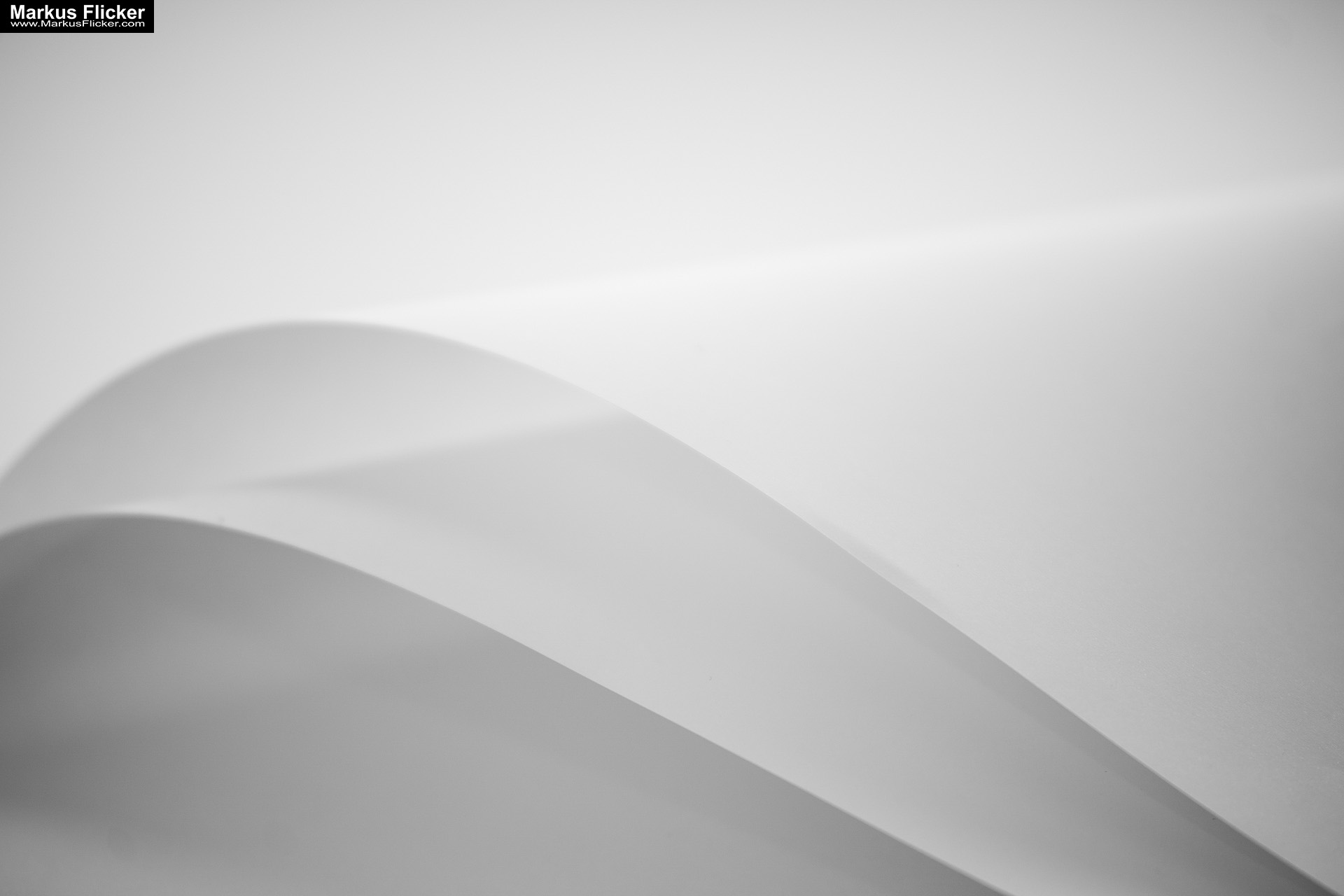 Kreative Fotomotive mit Papier durch Licht und Schatten