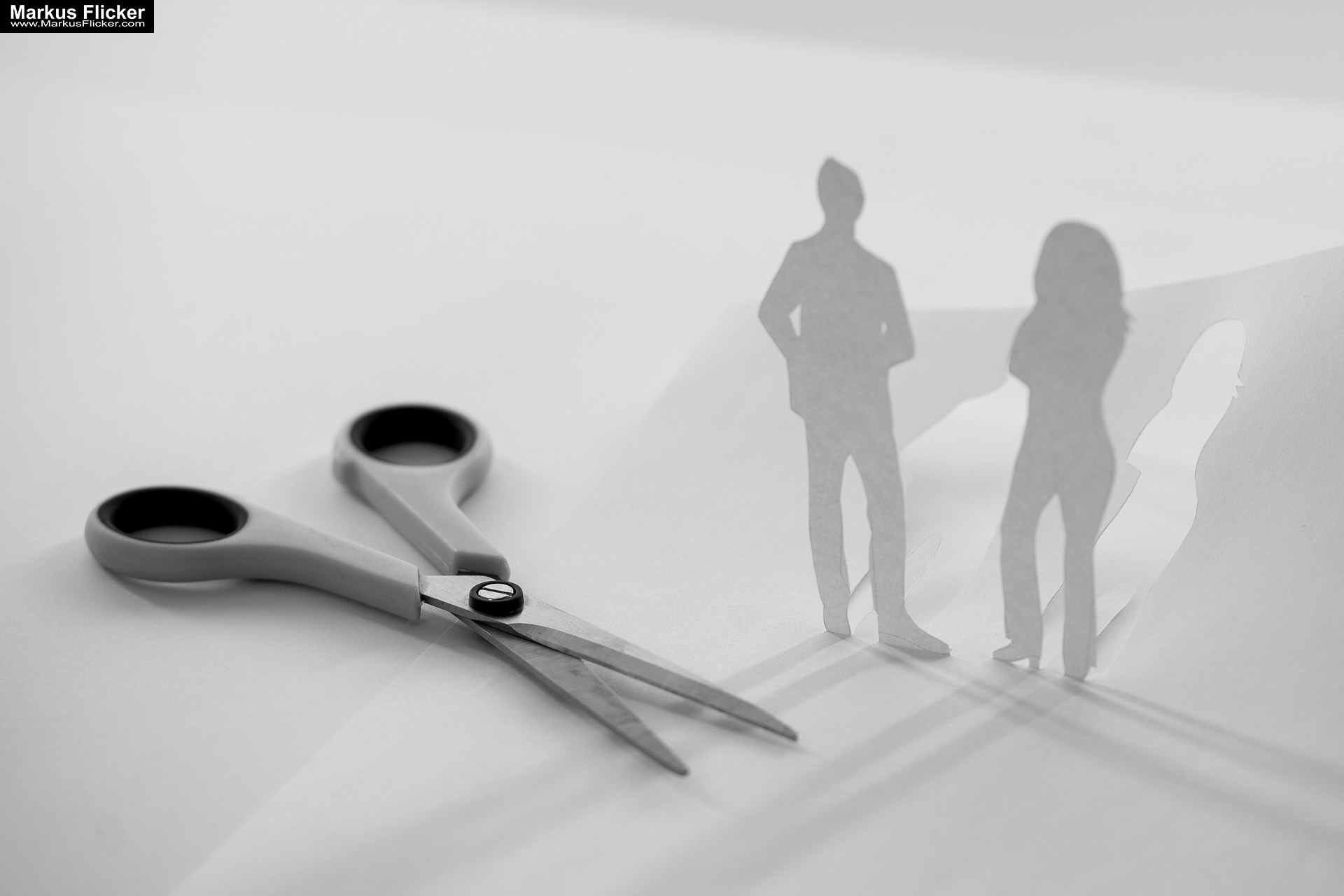 Kreative Fotomotive mit Papier durch Licht und Schatten