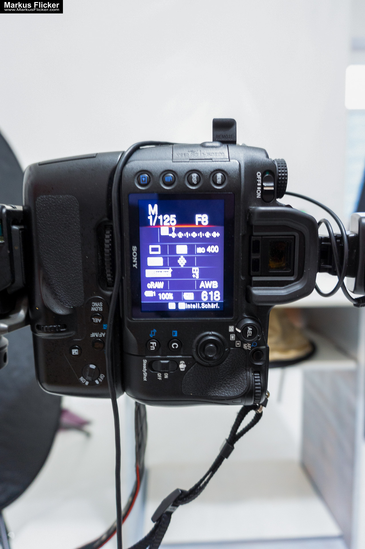 Wein im Weinglas Fotografie Water Splash Photo Shoot Product Photography Produktfoto Werbefoto Rotwein