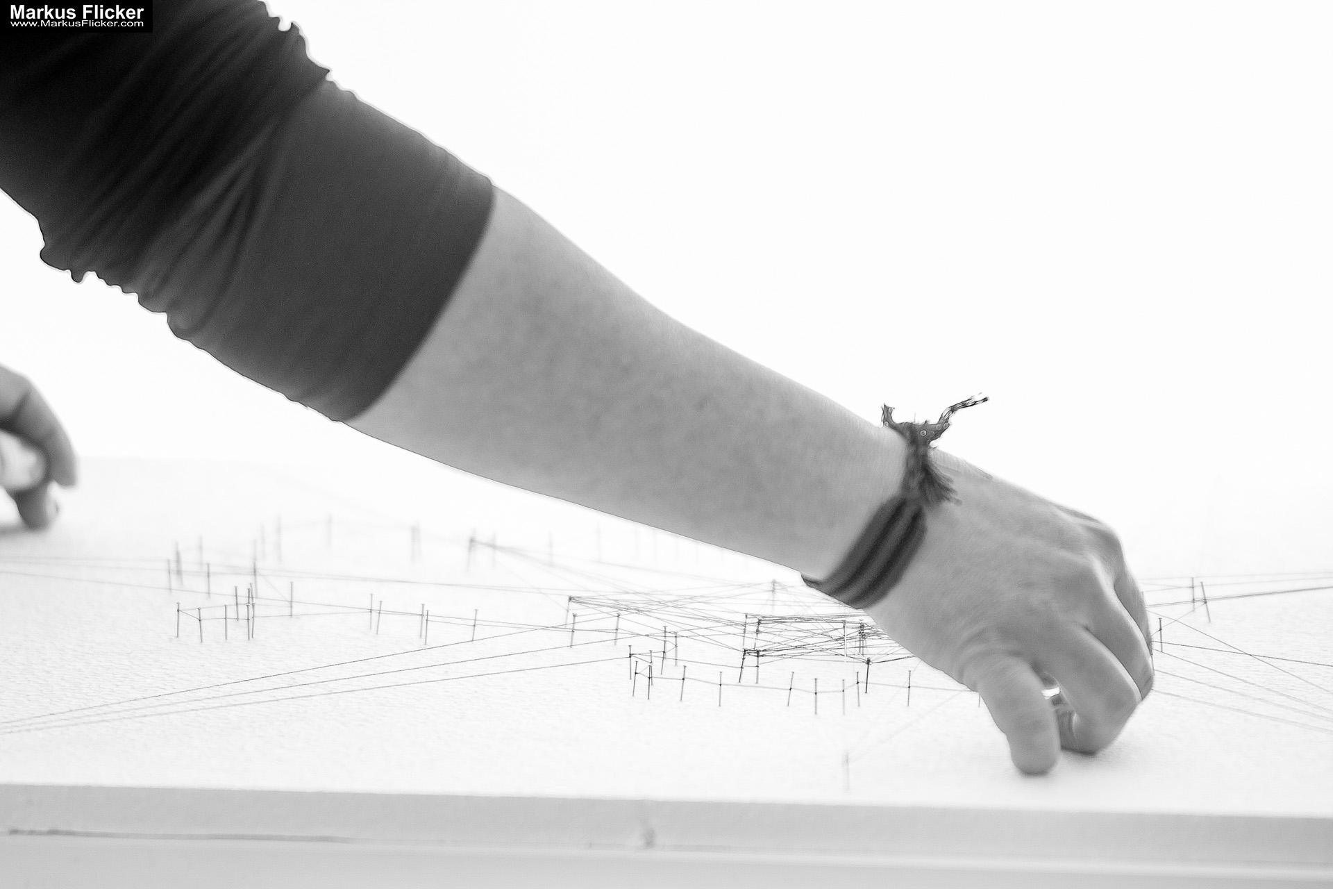 Kreative Fotomotive mit Papier durch Licht und Schatten