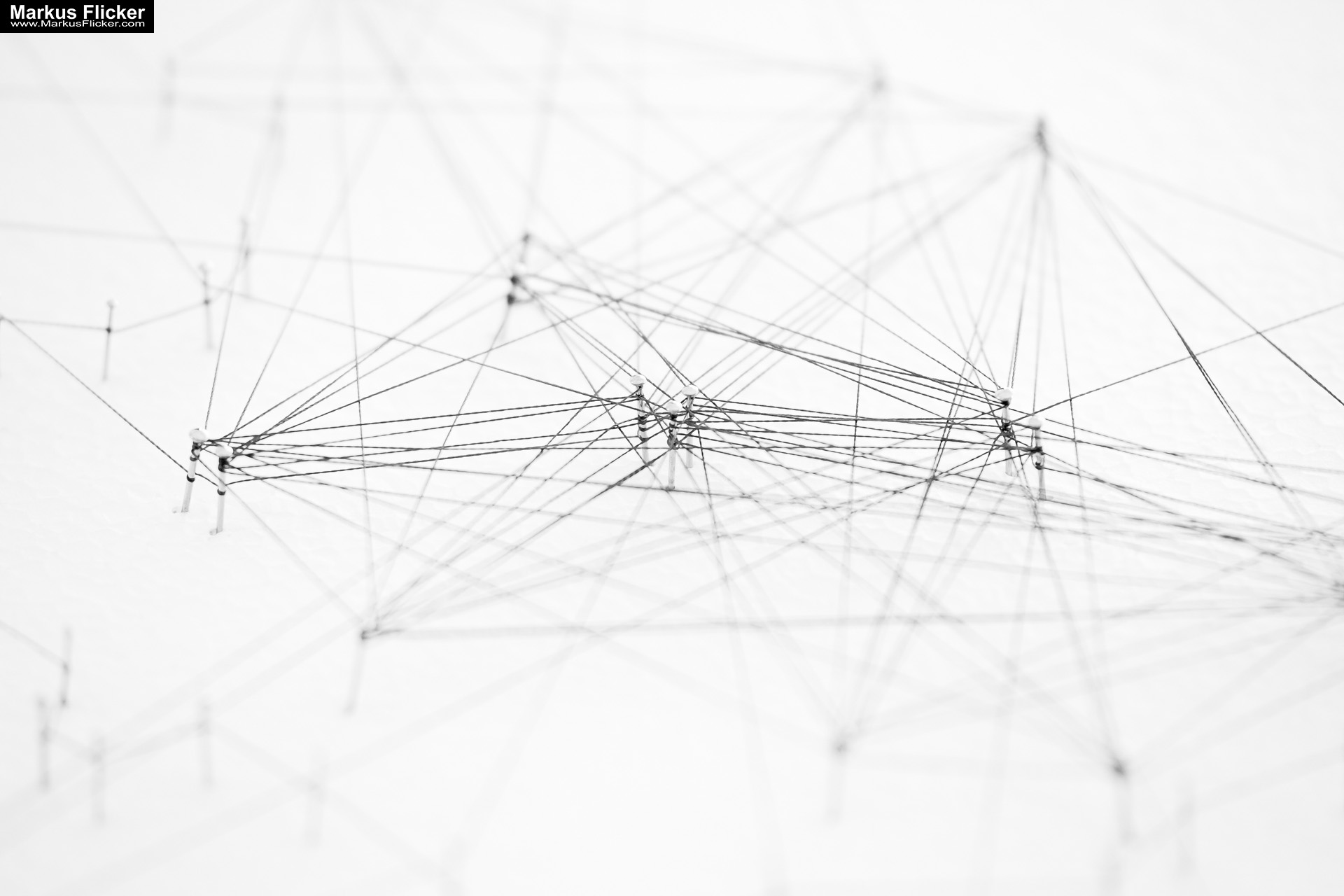 Kreative Fotomotive mit Papier durch Licht und Schatten