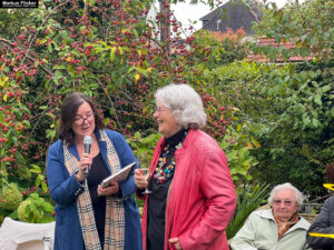 Fotos und Video von der Ausstellung "My First Solo" von Eva Hollinger in Graz