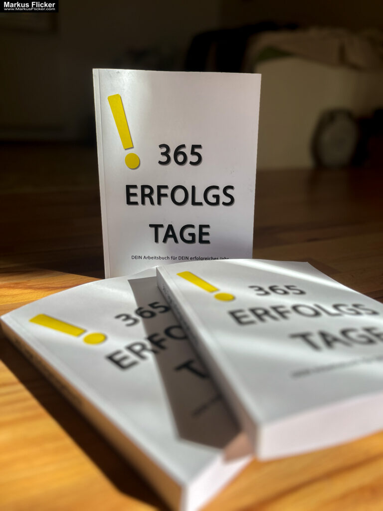 365 Tage Erfolgstagebuch DEIN Arbeitsbuch für DEIN Jahr Schritt für Schritt zu deinem Ziel. Buch von Markus Flicker 365 Tage Erfolgstagebuch DEIN Arbeitsbuch für DEIN Jahr Schritt für Schritt zu deinem Ziel Buch von Markus Flicker