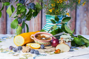 Speisen Lebensmittel Tabletop Fotostudio Imagefotos Produktfotos Chutney mit Gemüse Fleisch inkl. 25 Tipps für Foto und Video