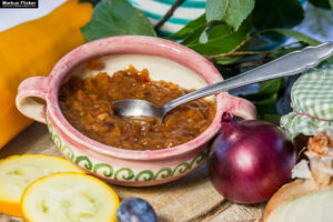 Speisen Lebensmittel Tabletop Fotostudio Imagefotos Produktfotos Chutney mit Gemüse Fleisch inkl. 25 Tipps für Foto und Video