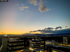 Technopark Raaba Graz Sonnenuntergang inkl. Mercedes Stern Business Park Technopark Raaba Graz Sonnenuntergang inkl. Mercedes Stern Business Park Markus Flicker Fotograf Videograf Content Creator Autor