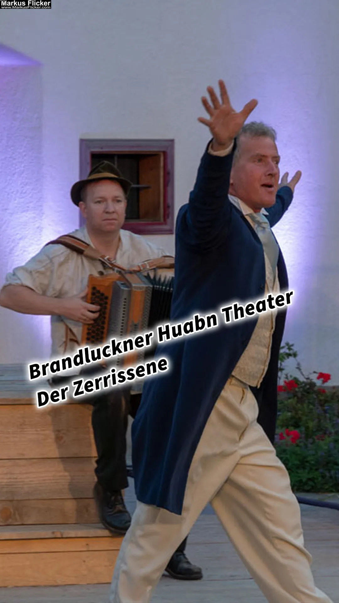 Mehr über den Artikel erfahren Brandluckner Huabn Theater Der Zerrissene Theaterfotos und Fotografie für Werbung und Presse