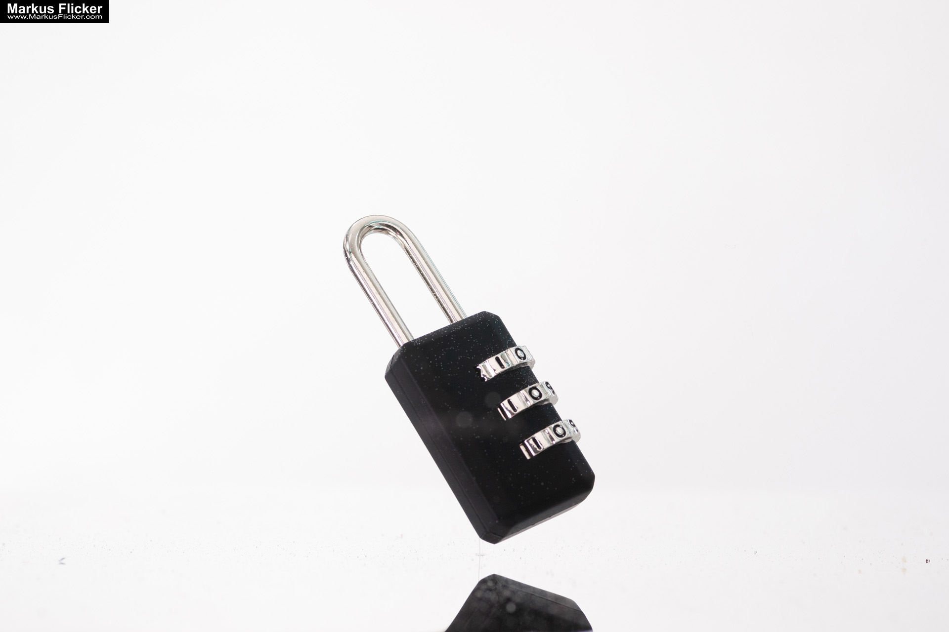 Produktfoto Fotografie Water Splash Photo Shoot Product Photography Produktfoto Werbefoto Gegenstände und Produkte