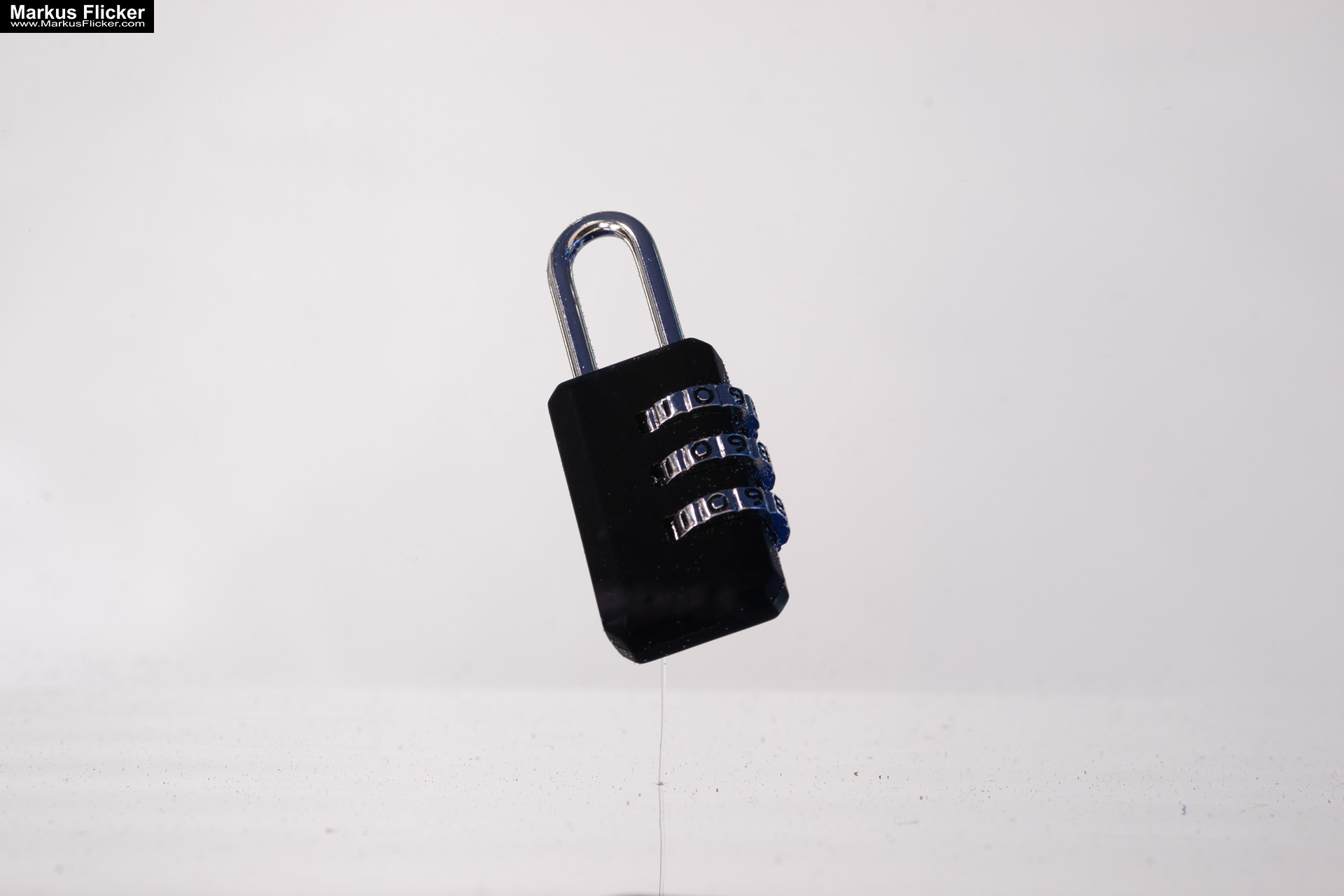 Produktfoto Fotografie Water Splash Photo Shoot Product Photography Produktfoto Werbefoto Gegenstände und Produkte