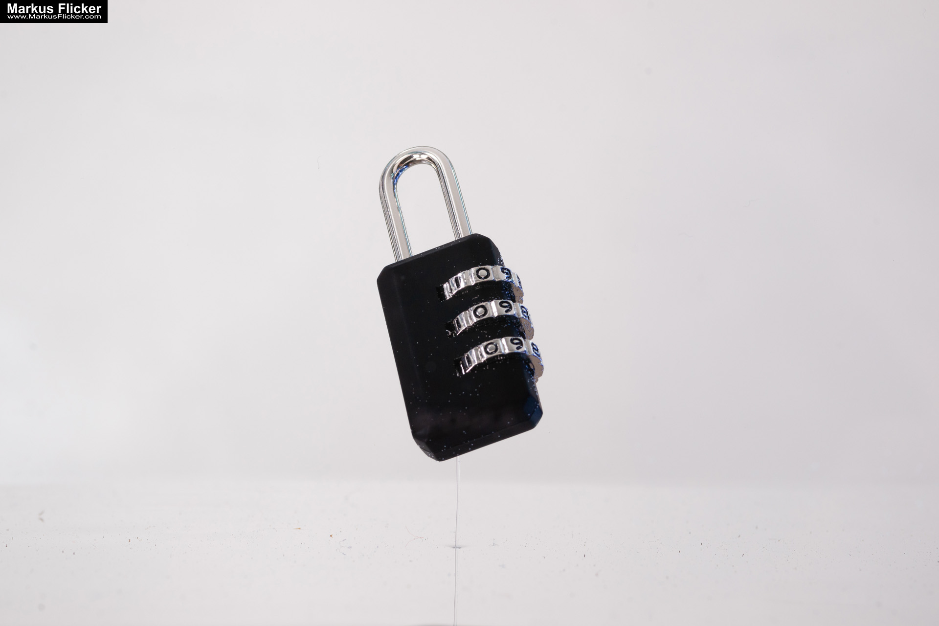 Produktfoto Fotografie Water Splash Photo Shoot Product Photography Produktfoto Werbefoto Gegenstände und Produkte