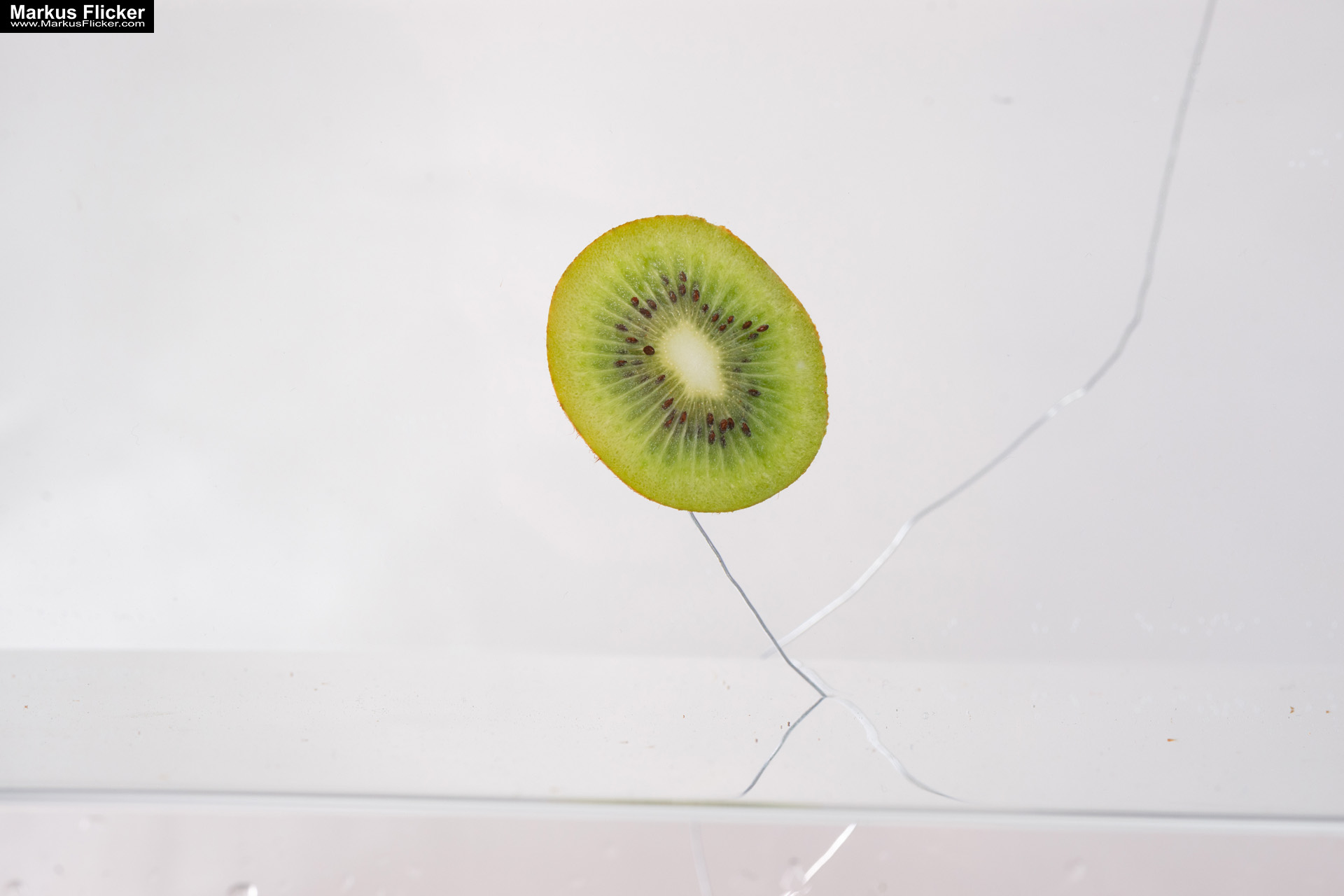 Produktfoto Fotografie Water Splash Photo Shoot Product Photography Produktfoto Werbefoto Gegenstände und Produkte