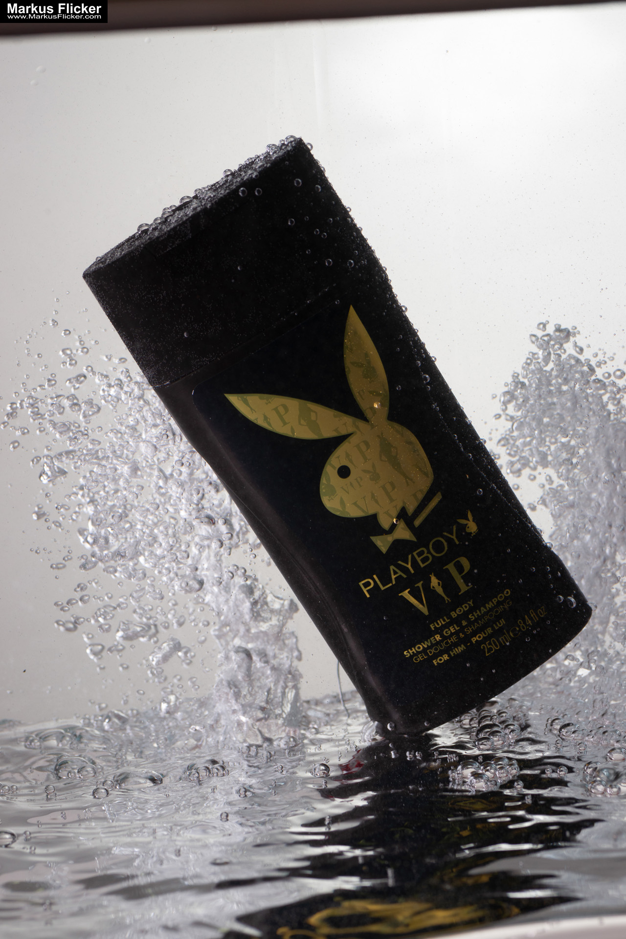 Produktfoto Fotografie Water Splash Photo Shoot Product Photography Produktfoto Werbefoto Gegenstände und Produkte