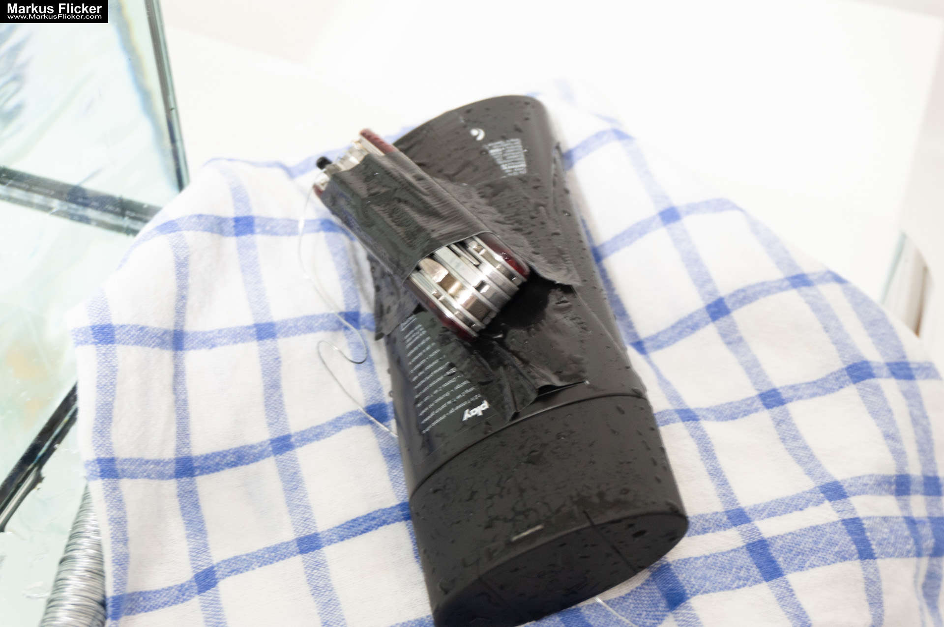 Produktfoto Fotografie Water Splash Photo Shoot Product Photography Produktfoto Werbefoto Gegenstände und Produkte