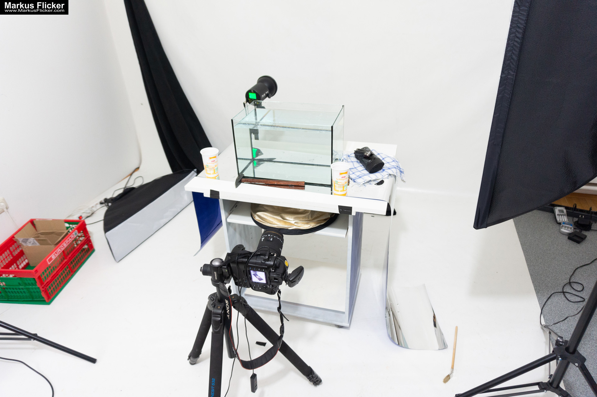 Produktfoto Fotografie Water Splash Photo Shoot Product Photography Produktfoto Werbefoto Gegenstände und Produkte