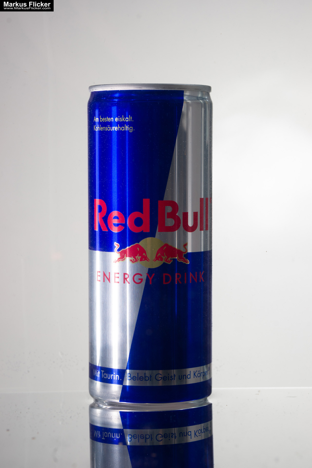 Produktfoto Fotografie Water Splash Photo Shoot Product Photography Produktfoto Werbefoto Gegenstände, Objekte und Produkte