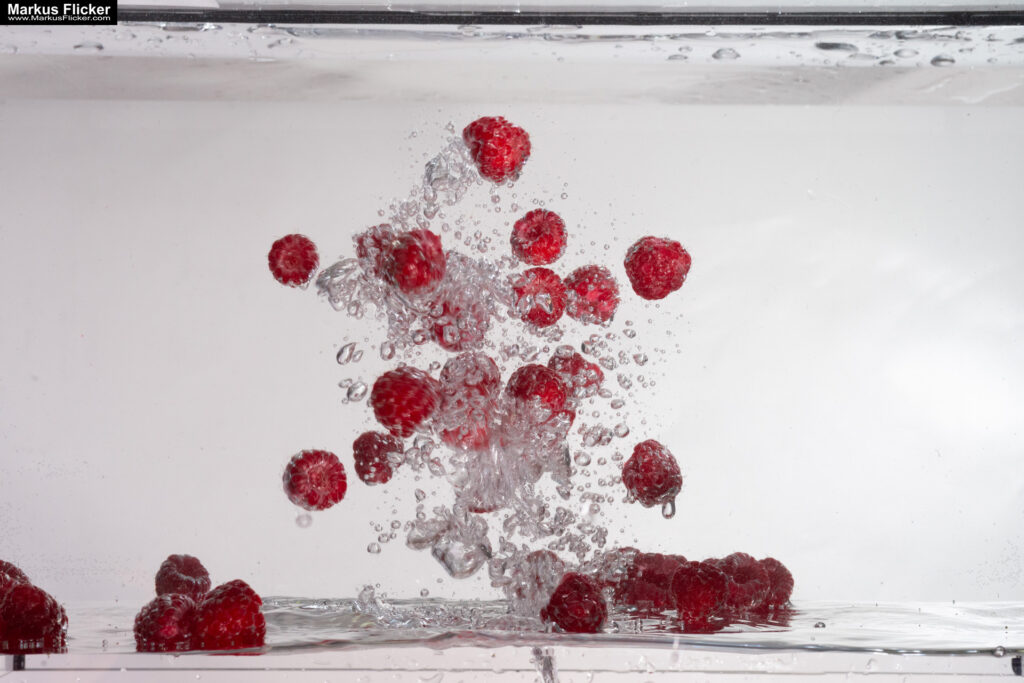 Produktfoto Fotografie Water Splash Photo Shoot Product Photography Produktfoto Werbefoto Gegenstände und Produkte