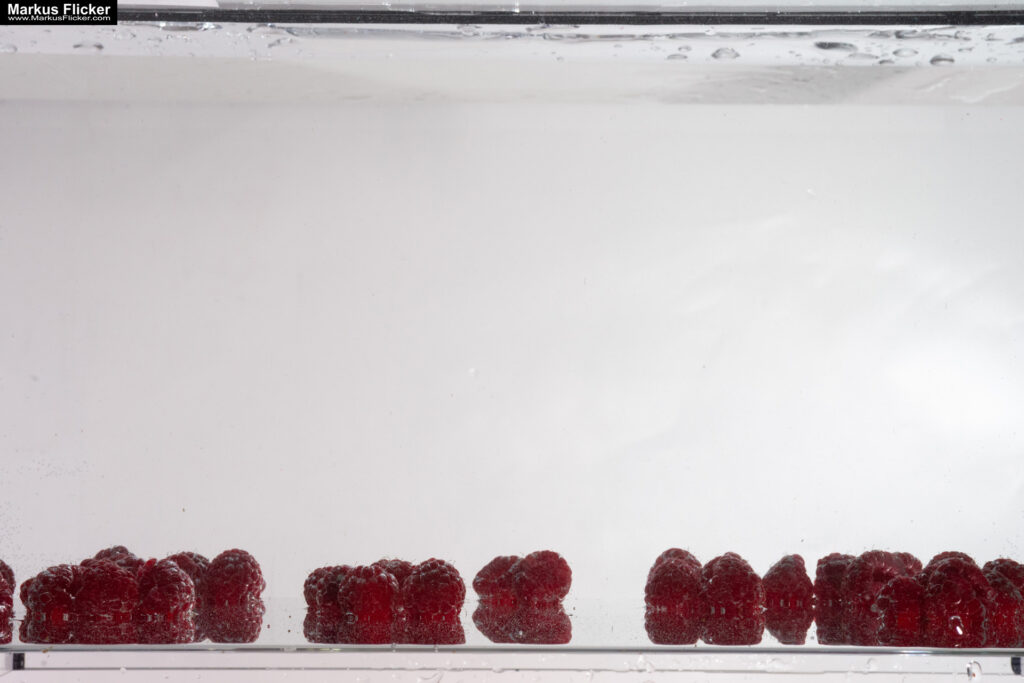 Produktfoto Fotografie Water Splash Photo Shoot Product Photography Produktfoto Werbefoto Gegenstände, Objekte und Produkte