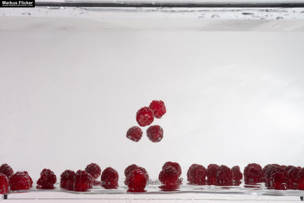 Produktfoto Fotografie Water Splash Photo Shoot Product Photography Produktfoto Werbefoto Gegenstände, Objekte und Produkte