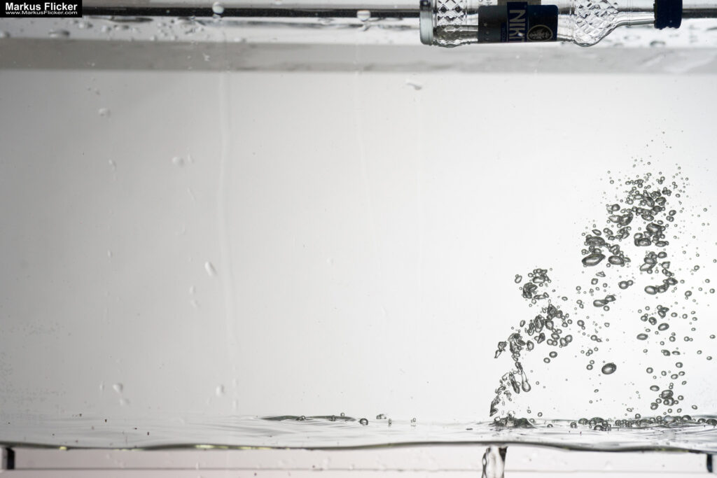 Produktfoto Fotografie Water Splash Photo Shoot Product Photography Produktfoto Werbefoto Gegenstände und Produkte