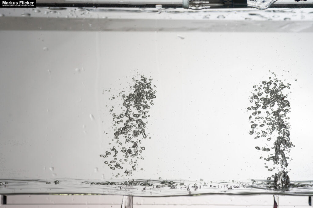 Produktfoto Fotografie Water Splash Photo Shoot Product Photography Produktfoto Werbefoto Gegenstände, Objekte und Produkte