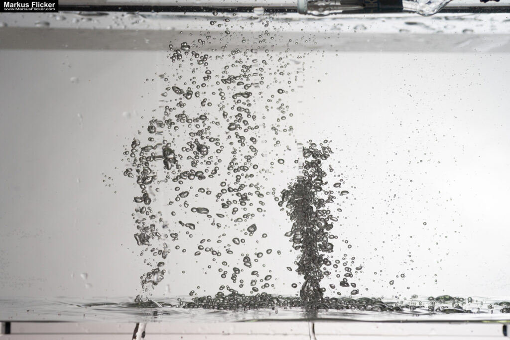 Produktfoto Fotografie Water Splash Photo Shoot Product Photography Produktfoto Werbefoto Gegenstände und Produkte