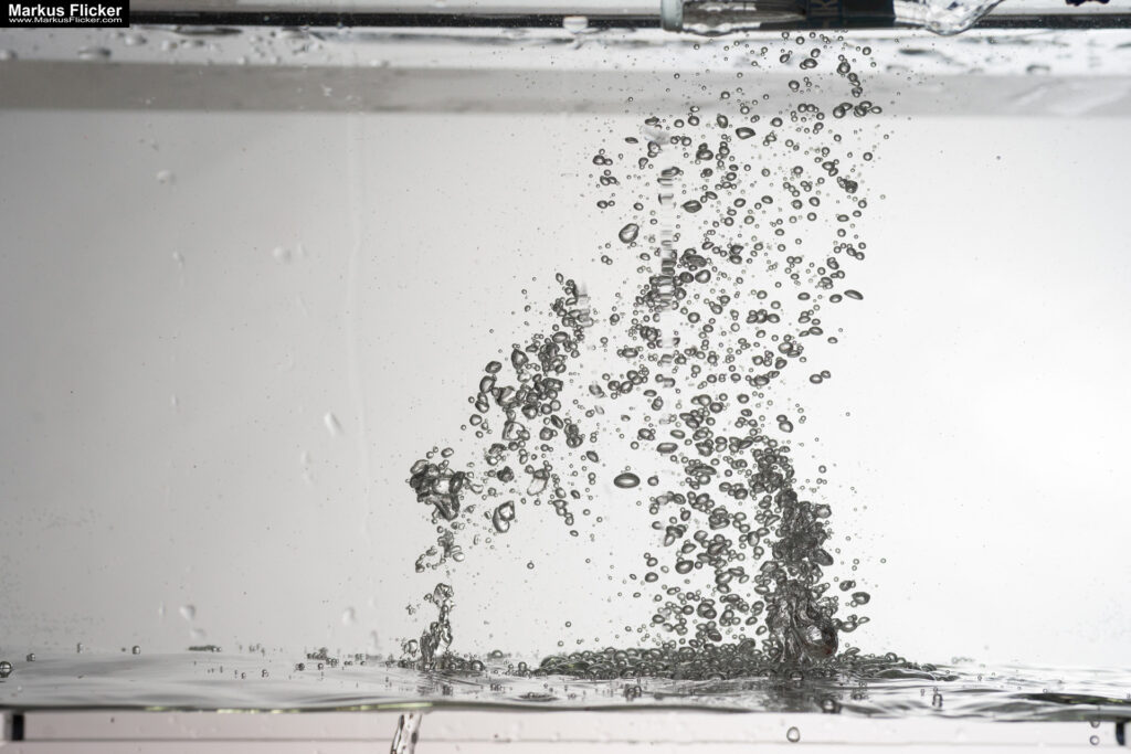 Produktfoto Fotografie Water Splash Photo Shoot Product Photography Produktfoto Werbefoto Gegenstände und Produkte