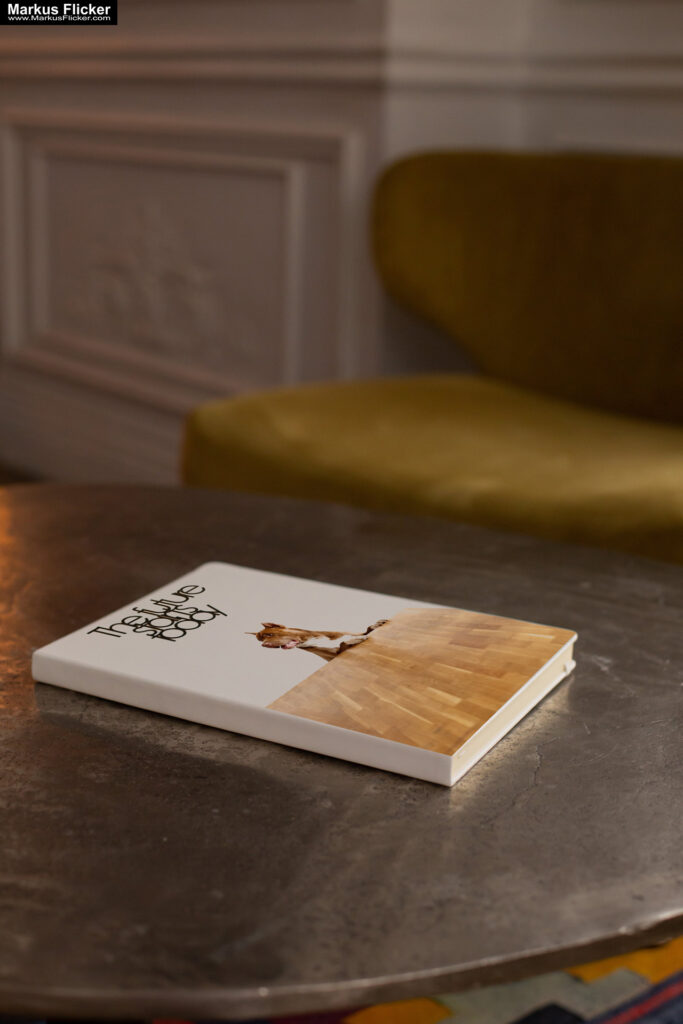 Organisiert durch den Tag: Das ultimative DAILY TO-DO LIST Notizbuch mit integrierter Checkliste. Pure Elegance: Der White Minimalist Notes Paper Planner für strukturierte Klarheit und kreativen Fokus "The future starts now" Motiv mit Hund"