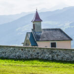 Extreme Sportfotografie und Reisefotografie in Österreich, Slowenien, Kroatien, Ungarn und Italien Die Extreme Sportfotografie bietet dir die Möglichkeit, spektakuläre und dynamische Momente festzuhalten, während du dich inmitten der atemberaubenden Natur Europas bewegst. Länder wie Österreich, Slowenien, Kroatien, Ungarn und Italien bieten eine unvergleichliche Kulisse für actiongeladene Szenen, die dich und deine Betrachter fesseln. Insbesondere die Steiermark in Österreich, mit ihren imposanten Bergen und weiten Tälern, ist ein Paradies für Sportler und Fotografen gleichermaßen. Fotograf Videograf Gleisdorf Graz Content Creator Autor Steiermark Österreich