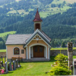 Extreme Sportfotografie und Reisefotografie in Österreich, Slowenien, Kroatien, Ungarn und Italien Die Extreme Sportfotografie bietet dir die Möglichkeit, spektakuläre und dynamische Momente festzuhalten, während du dich inmitten der atemberaubenden Natur Europas bewegst. Länder wie Österreich, Slowenien, Kroatien, Ungarn und Italien bieten eine unvergleichliche Kulisse für actiongeladene Szenen, die dich und deine Betrachter fesseln. Insbesondere die Steiermark in Österreich, mit ihren imposanten Bergen und weiten Tälern, ist ein Paradies für Sportler und Fotografen gleichermaßen. Fotograf Videograf Gleisdorf Graz Content Creator Autor Steiermark Österreich