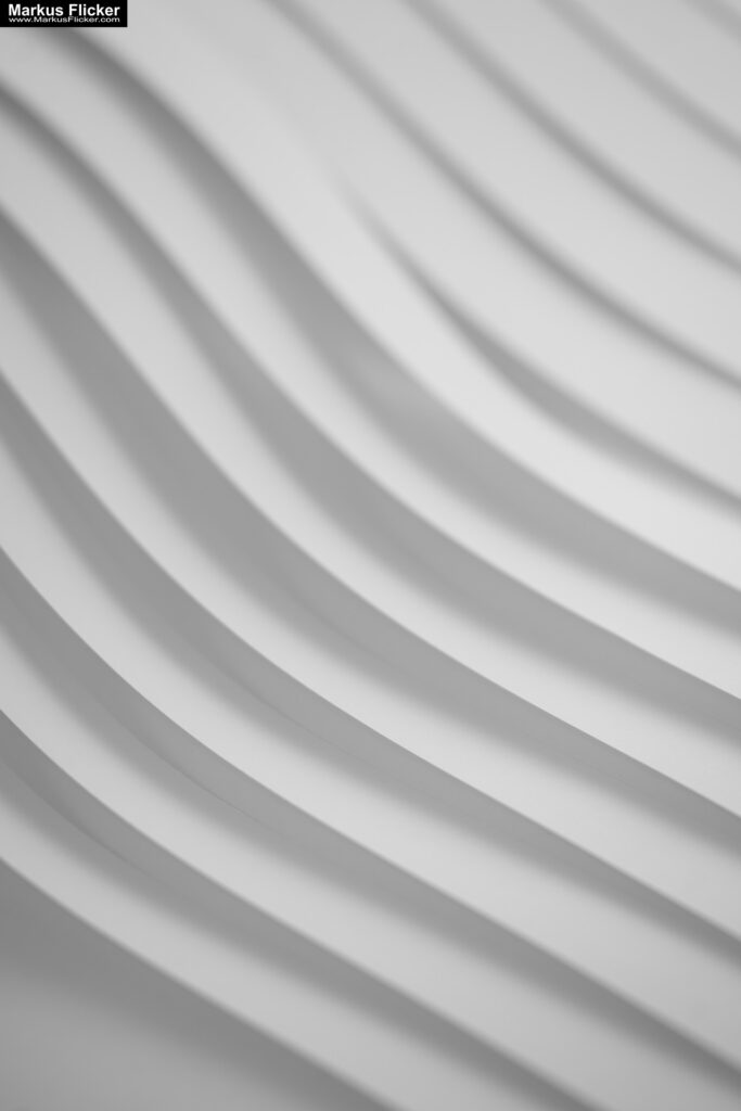 Kreative Fotomotive mit Papier durch das Spiel mit Licht und Schatten