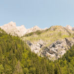 Extreme Sportfotografie und Reisefotografie in Österreich, Slowenien, Kroatien, Ungarn und Italien Die Extreme Sportfotografie bietet dir die Möglichkeit, spektakuläre und dynamische Momente festzuhalten, während du dich inmitten der atemberaubenden Natur Europas bewegst. Länder wie Österreich, Slowenien, Kroatien, Ungarn und Italien bieten eine unvergleichliche Kulisse für actiongeladene Szenen, die dich und deine Betrachter fesseln. Insbesondere die Steiermark in Österreich, mit ihren imposanten Bergen und weiten Tälern, ist ein Paradies für Sportler und Fotografen gleichermaßen. Fotograf Videograf Gleisdorf Graz Content Creator Autor Steiermark Österreich