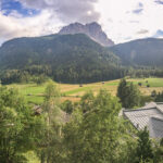 Extreme Sportfotografie und Reisefotografie in Österreich, Slowenien, Kroatien, Ungarn und Italien Die Extreme Sportfotografie bietet dir die Möglichkeit, spektakuläre und dynamische Momente festzuhalten, während du dich inmitten der atemberaubenden Natur Europas bewegst. Länder wie Österreich, Slowenien, Kroatien, Ungarn und Italien bieten eine unvergleichliche Kulisse für actiongeladene Szenen, die dich und deine Betrachter fesseln. Insbesondere die Steiermark in Österreich, mit ihren imposanten Bergen und weiten Tälern, ist ein Paradies für Sportler und Fotografen gleichermaßen. Fotograf Videograf Gleisdorf Graz Content Creator Autor Steiermark Österreich