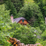 Extreme Sportfotografie und Reisefotografie in Österreich, Slowenien, Kroatien, Ungarn und Italien Die Extreme Sportfotografie bietet dir die Möglichkeit, spektakuläre und dynamische Momente festzuhalten, während du dich inmitten der atemberaubenden Natur Europas bewegst. Länder wie Österreich, Slowenien, Kroatien, Ungarn und Italien bieten eine unvergleichliche Kulisse für actiongeladene Szenen, die dich und deine Betrachter fesseln. Insbesondere die Steiermark in Österreich, mit ihren imposanten Bergen und weiten Tälern, ist ein Paradies für Sportler und Fotografen gleichermaßen. Fotograf Videograf Gleisdorf Graz Content Creator Autor Steiermark Österreich