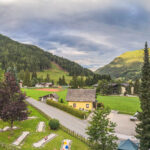 Extreme Sportfotografie und Reisefotografie in Österreich, Slowenien, Kroatien, Ungarn und Italien Die Extreme Sportfotografie bietet dir die Möglichkeit, spektakuläre und dynamische Momente festzuhalten, während du dich inmitten der atemberaubenden Natur Europas bewegst. Länder wie Österreich, Slowenien, Kroatien, Ungarn und Italien bieten eine unvergleichliche Kulisse für actiongeladene Szenen, die dich und deine Betrachter fesseln. Insbesondere die Steiermark in Österreich, mit ihren imposanten Bergen und weiten Tälern, ist ein Paradies für Sportler und Fotografen gleichermaßen. Fotograf Videograf Gleisdorf Graz Content Creator Autor Steiermark Österreich
