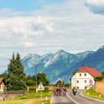 Extreme Sportfotografie und Reisefotografie in Österreich, Slowenien, Kroatien, Ungarn und Italien Die Extreme Sportfotografie bietet dir die Möglichkeit, spektakuläre und dynamische Momente festzuhalten, während du dich inmitten der atemberaubenden Natur Europas bewegst. Länder wie Österreich, Slowenien, Kroatien, Ungarn und Italien bieten eine unvergleichliche Kulisse für actiongeladene Szenen, die dich und deine Betrachter fesseln. Insbesondere die Steiermark in Österreich, mit ihren imposanten Bergen und weiten Tälern, ist ein Paradies für Sportler und Fotografen gleichermaßen. Fotograf Videograf Gleisdorf Graz Content Creator Autor Steiermark Österreich