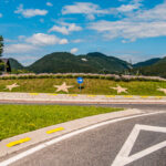 Extreme Sportfotografie und Reisefotografie in Österreich, Slowenien, Kroatien, Ungarn und Italien Die Extreme Sportfotografie bietet dir die Möglichkeit, spektakuläre und dynamische Momente festzuhalten, während du dich inmitten der atemberaubenden Natur Europas bewegst. Länder wie Österreich, Slowenien, Kroatien, Ungarn und Italien bieten eine unvergleichliche Kulisse für actiongeladene Szenen, die dich und deine Betrachter fesseln. Insbesondere die Steiermark in Österreich, mit ihren imposanten Bergen und weiten Tälern, ist ein Paradies für Sportler und Fotografen gleichermaßen. Fotograf Videograf Gleisdorf Graz Content Creator Autor Steiermark Österreich