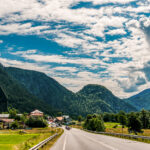 Extreme Sportfotografie und Reisefotografie in Österreich, Slowenien, Kroatien, Ungarn und Italien Die Extreme Sportfotografie bietet dir die Möglichkeit, spektakuläre und dynamische Momente festzuhalten, während du dich inmitten der atemberaubenden Natur Europas bewegst. Länder wie Österreich, Slowenien, Kroatien, Ungarn und Italien bieten eine unvergleichliche Kulisse für actiongeladene Szenen, die dich und deine Betrachter fesseln. Insbesondere die Steiermark in Österreich, mit ihren imposanten Bergen und weiten Tälern, ist ein Paradies für Sportler und Fotografen gleichermaßen. Fotograf Videograf Gleisdorf Graz Content Creator Autor Steiermark Österreich