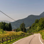 Extreme Sportfotografie und Reisefotografie in Österreich, Slowenien, Kroatien, Ungarn und Italien Die Extreme Sportfotografie bietet dir die Möglichkeit, spektakuläre und dynamische Momente festzuhalten, während du dich inmitten der atemberaubenden Natur Europas bewegst. Länder wie Österreich, Slowenien, Kroatien, Ungarn und Italien bieten eine unvergleichliche Kulisse für actiongeladene Szenen, die dich und deine Betrachter fesseln. Insbesondere die Steiermark in Österreich, mit ihren imposanten Bergen und weiten Tälern, ist ein Paradies für Sportler und Fotografen gleichermaßen. Fotograf Videograf Gleisdorf Graz Content Creator Autor Steiermark Österreich