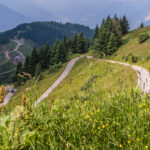 Extreme Sportfotografie und Reisefotografie in Österreich, Slowenien, Kroatien, Ungarn und Italien Die Extreme Sportfotografie bietet dir die Möglichkeit, spektakuläre und dynamische Momente festzuhalten, während du dich inmitten der atemberaubenden Natur Europas bewegst. Länder wie Österreich, Slowenien, Kroatien, Ungarn und Italien bieten eine unvergleichliche Kulisse für actiongeladene Szenen, die dich und deine Betrachter fesseln. Insbesondere die Steiermark in Österreich, mit ihren imposanten Bergen und weiten Tälern, ist ein Paradies für Sportler und Fotografen gleichermaßen. Fotograf Videograf Gleisdorf Graz Content Creator Autor Steiermark Österreich