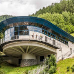 Extreme Sportfotografie und Reisefotografie in Österreich, Slowenien, Kroatien, Ungarn und Italien Die Extreme Sportfotografie bietet dir die Möglichkeit, spektakuläre und dynamische Momente festzuhalten, während du dich inmitten der atemberaubenden Natur Europas bewegst. Länder wie Österreich, Slowenien, Kroatien, Ungarn und Italien bieten eine unvergleichliche Kulisse für actiongeladene Szenen, die dich und deine Betrachter fesseln. Insbesondere die Steiermark in Österreich, mit ihren imposanten Bergen und weiten Tälern, ist ein Paradies für Sportler und Fotografen gleichermaßen. Fotograf Videograf Gleisdorf Graz Content Creator Autor Steiermark Österreich