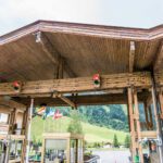 Extreme Sportfotografie und Reisefotografie in Österreich, Slowenien, Kroatien, Ungarn und Italien Die Extreme Sportfotografie bietet dir die Möglichkeit, spektakuläre und dynamische Momente festzuhalten, während du dich inmitten der atemberaubenden Natur Europas bewegst. Länder wie Österreich, Slowenien, Kroatien, Ungarn und Italien bieten eine unvergleichliche Kulisse für actiongeladene Szenen, die dich und deine Betrachter fesseln. Insbesondere die Steiermark in Österreich, mit ihren imposanten Bergen und weiten Tälern, ist ein Paradies für Sportler und Fotografen gleichermaßen. Fotograf Videograf Gleisdorf Graz Content Creator Autor Steiermark Österreich