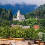Extreme Sportfotografie und Reisefotografie in Österreich, Slowenien, Kroatien, Ungarn und Italien Die Extreme Sportfotografie bietet dir die Möglichkeit, spektakuläre und dynamische Momente festzuhalten, während du dich inmitten der atemberaubenden Natur Europas bewegst. Länder wie Österreich, Slowenien, Kroatien, Ungarn und Italien bieten eine unvergleichliche Kulisse für actiongeladene Szenen, die dich und deine Betrachter fesseln. Insbesondere die Steiermark in Österreich, mit ihren imposanten Bergen und weiten Tälern, ist ein Paradies für Sportler und Fotografen gleichermaßen. Fotograf Videograf Gleisdorf Graz Content Creator Autor Steiermark Österreich