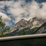 Extreme Sportfotografie und Reisefotografie in Österreich, Slowenien, Kroatien, Ungarn und Italien Die Extreme Sportfotografie bietet dir die Möglichkeit, spektakuläre und dynamische Momente festzuhalten, während du dich inmitten der atemberaubenden Natur Europas bewegst. Länder wie Österreich, Slowenien, Kroatien, Ungarn und Italien bieten eine unvergleichliche Kulisse für actiongeladene Szenen, die dich und deine Betrachter fesseln. Insbesondere die Steiermark in Österreich, mit ihren imposanten Bergen und weiten Tälern, ist ein Paradies für Sportler und Fotografen gleichermaßen. Fotograf Videograf Gleisdorf Graz Content Creator Autor Steiermark Österreich