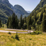 Extreme Sportfotografie und Reisefotografie in Österreich, Slowenien, Kroatien, Ungarn und Italien Die Extreme Sportfotografie bietet dir die Möglichkeit, spektakuläre und dynamische Momente festzuhalten, während du dich inmitten der atemberaubenden Natur Europas bewegst. Länder wie Österreich, Slowenien, Kroatien, Ungarn und Italien bieten eine unvergleichliche Kulisse für actiongeladene Szenen, die dich und deine Betrachter fesseln. Insbesondere die Steiermark in Österreich, mit ihren imposanten Bergen und weiten Tälern, ist ein Paradies für Sportler und Fotografen gleichermaßen. Fotograf Videograf Gleisdorf Graz Content Creator Autor Steiermark Österreich