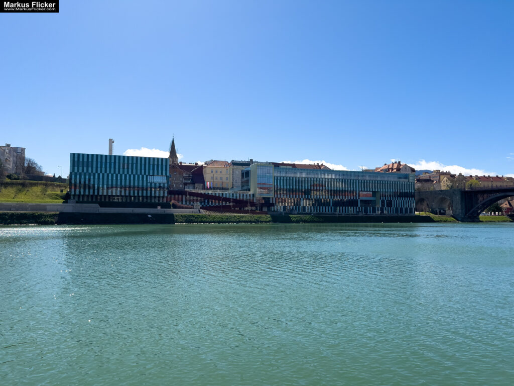 Maribor Marburg an der Drau Drava in Slowenien Roadtrip Städtereise #ifeelsLOVEnia #visitmaribor