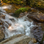 Langzeitbelichtung von Wasser an Flüssen und Bächen mit Kamera und Smartphone
