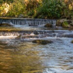Langzeitbelichtung von Wasser an Flüssen und Bächen mit Kamera und Smartphone