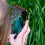 Fotografieren und Filmen mit Kindern und Jugendlichen mit dem Handy. Spielerisch die Natur erkunden und kreativ gestalten mit dem Smartphone.