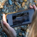 Fotografieren und Filmen mit Kindern und Jugendlichen mit dem Handy. Spielerisch die Natur erkunden und kreativ gestalten mit dem Smartphone.