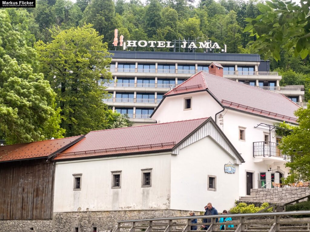 Park Postojna Jama. Höhlen von Postojna in Slowenien #visitslovenia